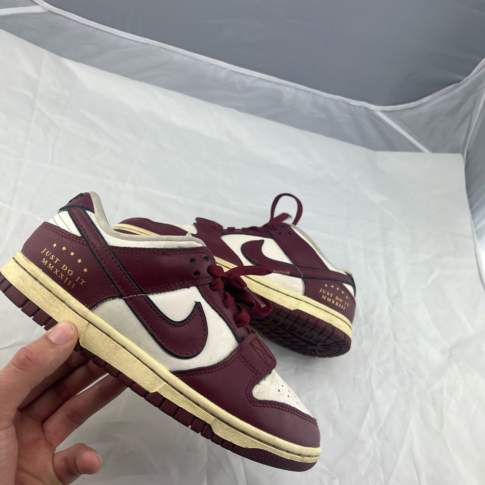 Women’s Nike Dunks Size 6.5